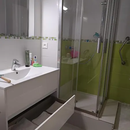 4- In Parking F4 Apartment *